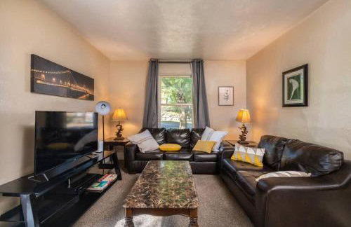 Entire house 3 bedroom Twin Cities, Specious, Entire House, AC - Foto 1