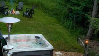 Firefly Lodge! Boardman River! Hot Tub! Woodstove! - Foto 3