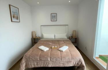 This spectacular 3-bedroom apart - Photo 11