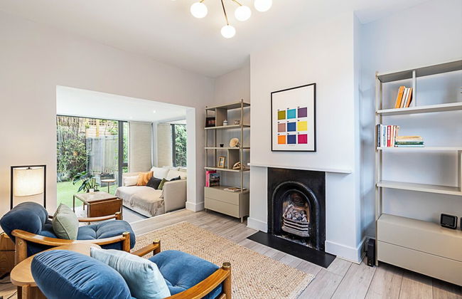 Renovated Historic Home & Garden in City Enclave - Foto 23