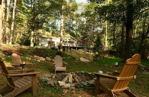 Riverfront Retreat Hot Tub, Firepit & Pool Table - Photo 7