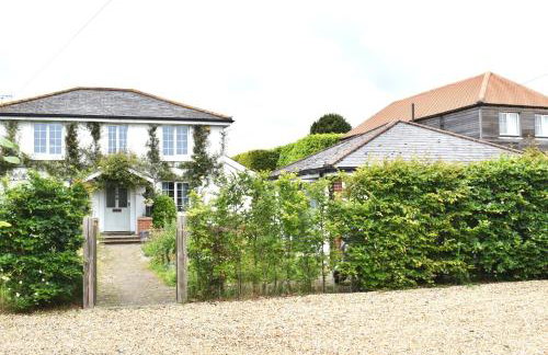 Open Plan Dog Friendly Annexe Sleeping 2 I Near Local Beaches & Chichester with FREE Parking - Foto 9