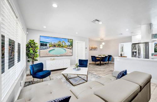 NEW! Private Oasis with Heated Pool Minutes to Wilton Dr and the Beach - Photo 16