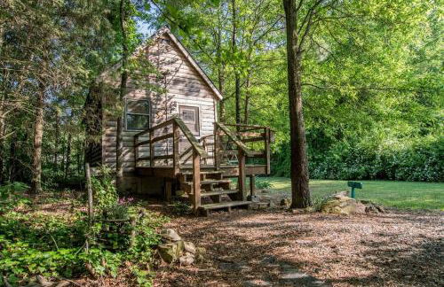 Beautiful Private Cabin Nestled on Premiere Retreat Center, North Carolina - Photo 1