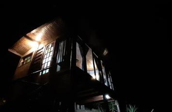 Chalé Pakere Bellavista - visão magnífica do vale e montanhas a mais de mil metros de altitude, wi-fi, sauna, piscina e água de nascente - locação do chalé sem prestação de serviços - Foto 14