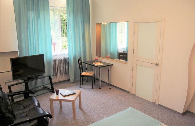 PaulMarie Apartments on Marksa - Photo 2