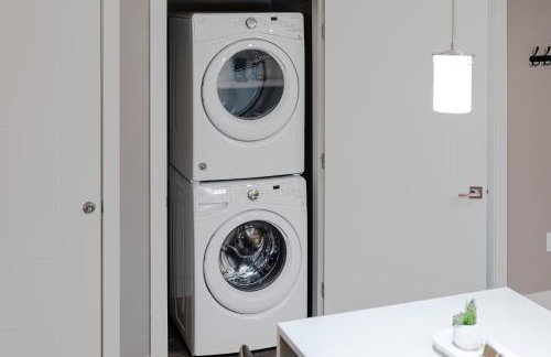 Convention Ctr Bespoke Beauty - 2BD Pool,Gym,Hot tub,Pkg - Foto 36