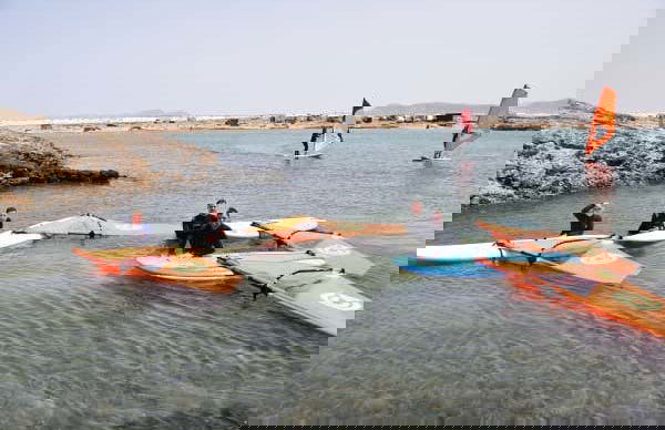 Curso de windsurf nas lagoas de El Cotillo - Foto 4