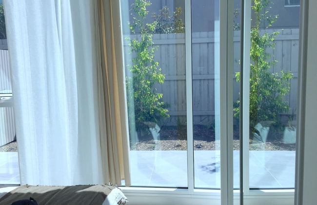 Brand New Stunning Home with Garden - Foto 14