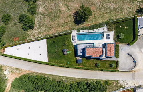 Villa Infinity near Pula for 8 persons with 68 m2 private pool, sauna & kids playground - Foto 14