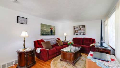 Large Private Yard Home 14 Mi to Niagara Falls! - Foto 3