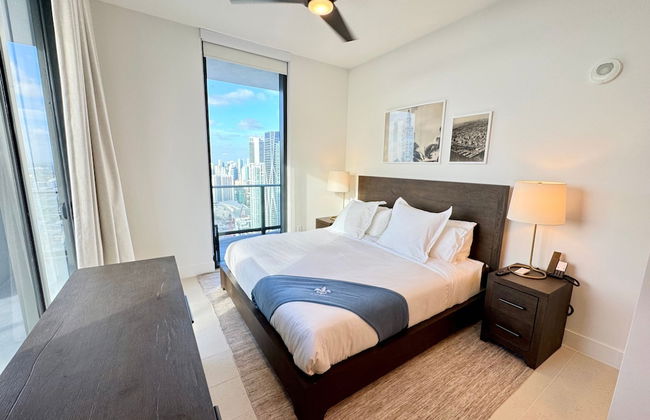 Sky-high Luxury in Downtown Miami - Photo 4