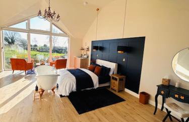 Luxury Romantic Bolt Hole - Photo 30
