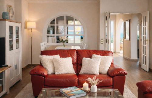 Dreamy Sea View Apartment with Access to Private Pool & Stunning Rooftop - Foto 16