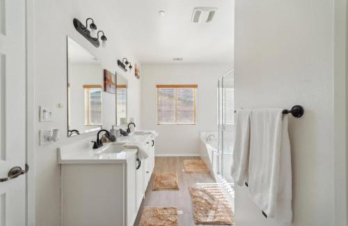 Charming Pet-Friendly Getaway in Sunny Beaumont home - Foto 38