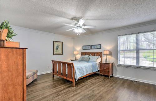 Lakefront Eatonton Home Boat Dock and Fire Pit - Foto 14