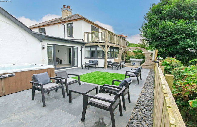 Bag-end House 7 Bedrooms, Sleeps 14, Hot Tub - Foto 4