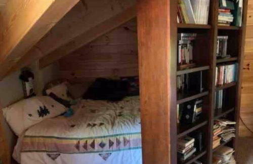 LUXURIOUS TN Mtn Lodge- Sleeps 22+, Hiking & Lake - Photo 38