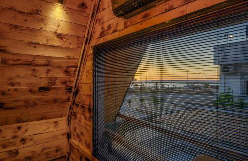 A-Home Villa, Private Pool & Jetted Tub Oasis - Photo 19