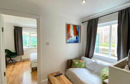 1 Bedroom near central London Kings Cross walking to Arnos Grove Tube, Alexandra Palace, Euston - Foto 1