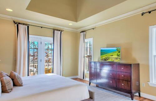 Hot Tub, Deck w/ Breathtaking Mountain Views - Foto 27