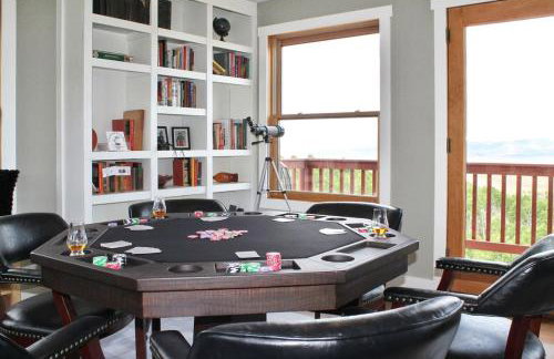 Awe Inspiring Mountain Lodge hot tub for large groups - Foto 9