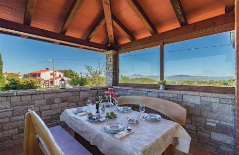 3 Bedroom Beautiful Home In Frkeci - Photo 8