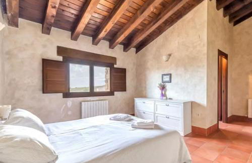 Casa Rural Enorme con BBQ & Horno Leña ideal para Familias - Foto 35