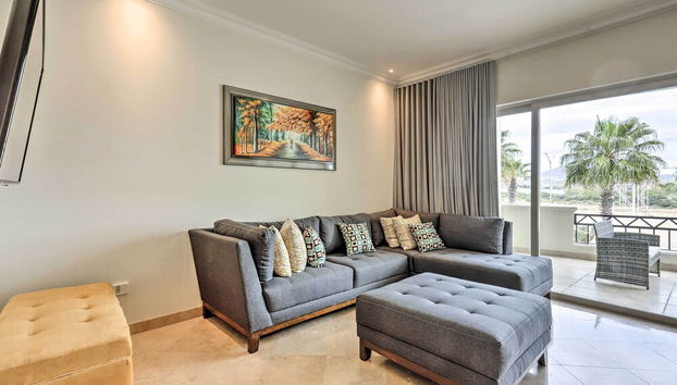 Modern Condo w/ Jetted Tub, Balcony + Ocean View - Foto 3