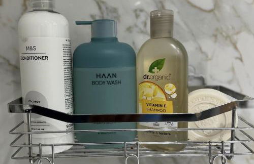 The Premier Living Experience Entire 2-Bedroom Modern Apartment - Foto 10