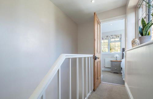 Adorable cottage with a log burner in heavenly village - Constable Lodge - Foto 21