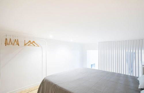 Loft reformado en Marques de Vadillo con patio privado - Photo 4