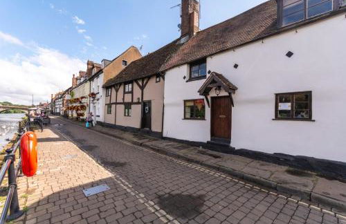 Bewdley River Cottage - Free private gated parking for 2 cars - River front location - Foto 1