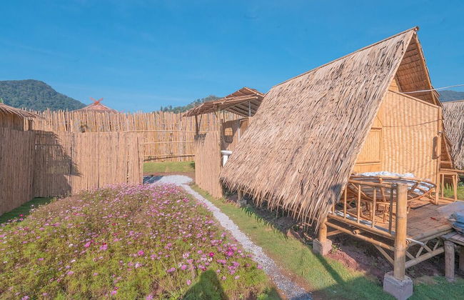 Yellowstone Camps Resort Sapan - Photo 22