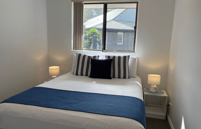 Smugglers on the Beach - Foto 13