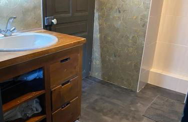 GRANDE MAISON FAMILIALE EN PIERRES SUD ARDÈCHE - Foto 5