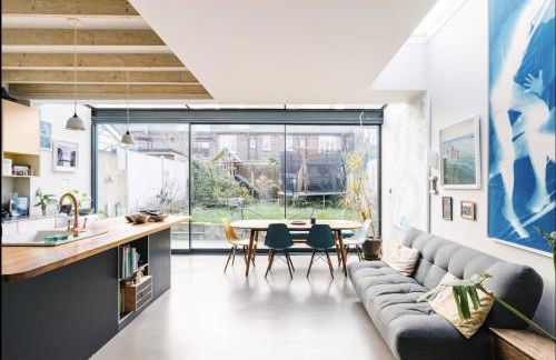 Large, modern, light, open plan designer house - Foto 13