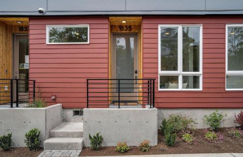 Perch - Urban Reflection 18 - Photo 38