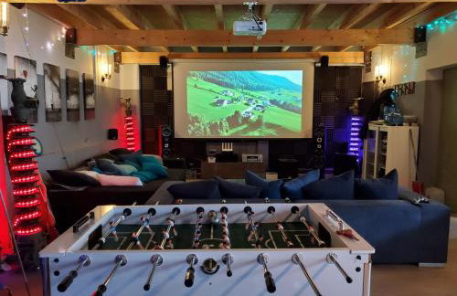 Stunning Industrial Loft in a former Power Plant Schaltzentrale - Foto 17