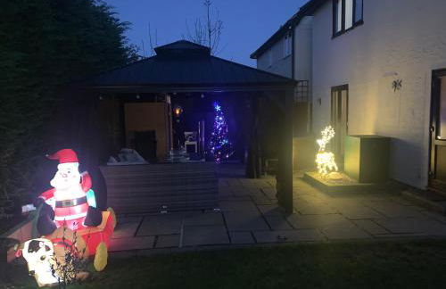 Pet Friendly Home in Chelmsford-Hot Tub-Sleeps 6 - Foto 12