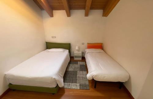 Interno 8 appartamento con box auto privato gratuito - Foto 9