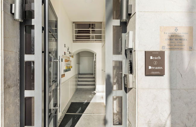 Sitges Group Beach Dreams - Photo 69