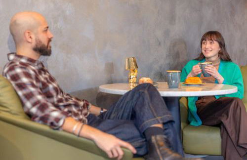 Diff-Rent Studios with gym & Fast Access to Central London & Wembley - Photo 60