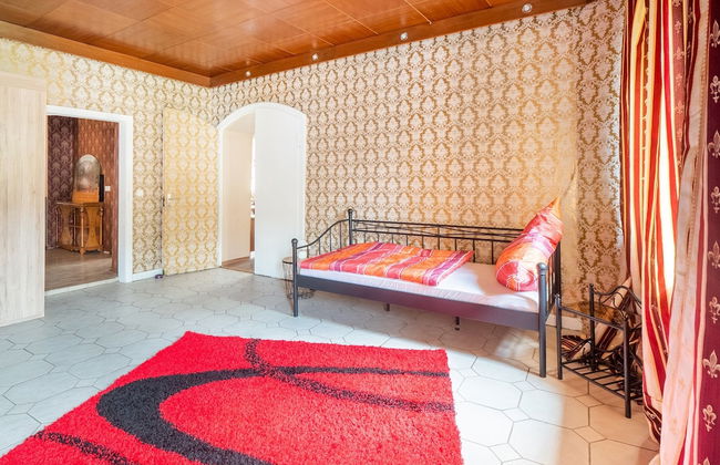 Cheerful Holiday Home in Kinheim With Mountain Views - Photo 6