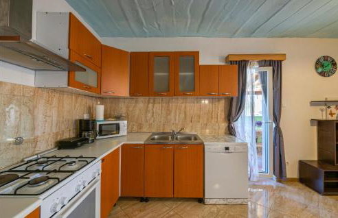 Three-Bedroom Holiday Home 0 In Zminj - Photo 15