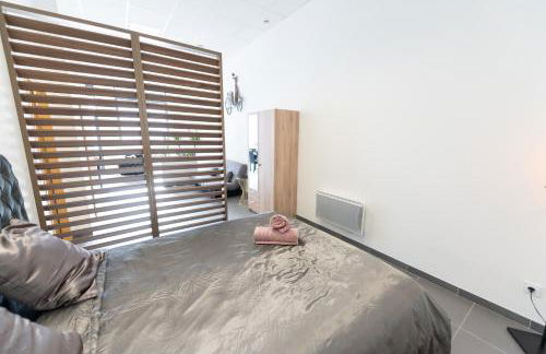 LOFT LA MINE D'OR - Parking gratuit et privé - Wifi - Tout équipé - Machine à laver - Foto 13