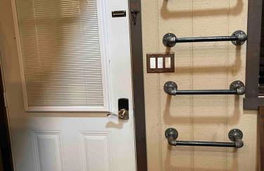 Cowboy Cabin at The Wild West 40 Homestead - Foto 18