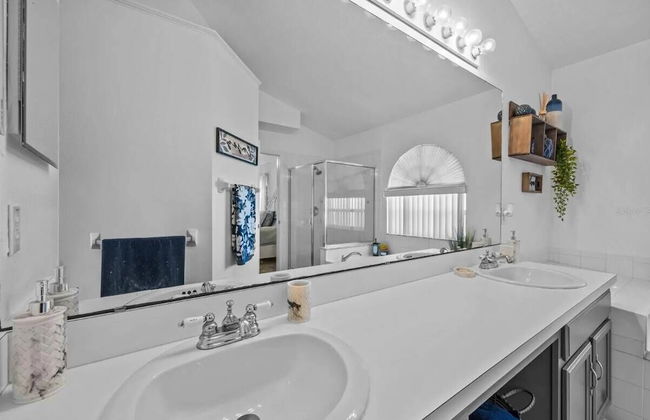 Enchanting House few min Away From the Parks 52 - Photo 18