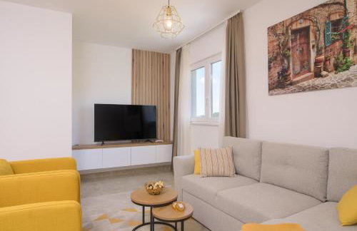 Villa Barbara & Zoran with heated swimming pool - Photo 55