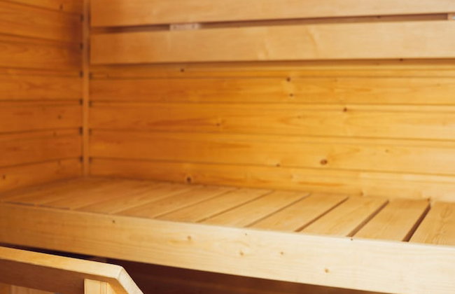Relax & Explore, Sauna, Metro & Malls 3 Mins Away - Photo 10
